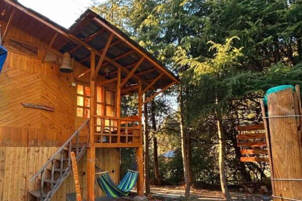 glass house cottage in Bir