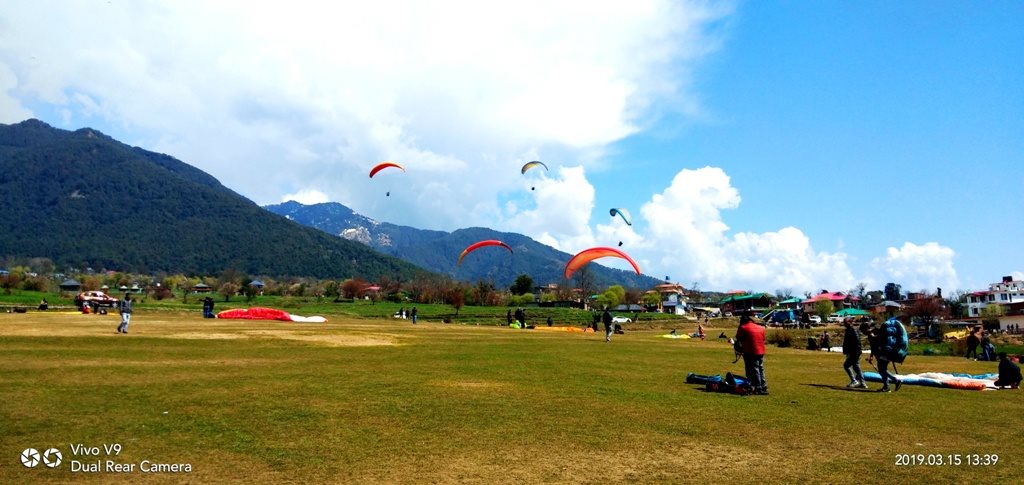 long paragliding session of paragliding in Bir Billing