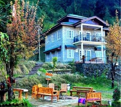 Family cottage Villa at Camp Oak View, Bir Billing