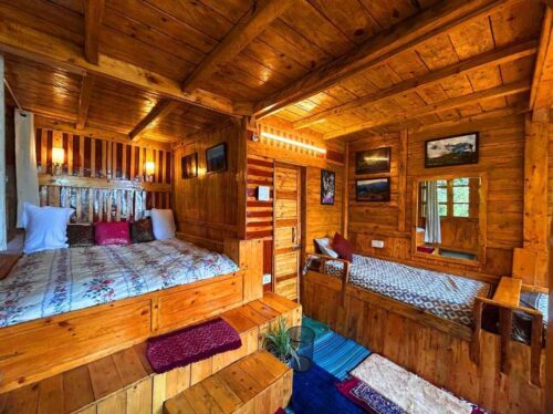 Lower glass house cottage bed